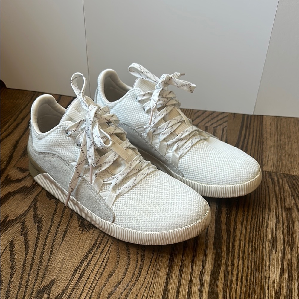 Sorel Out N About Plus Women Size 8.5 8 1/2 White Waterproof Sneaker Shoes